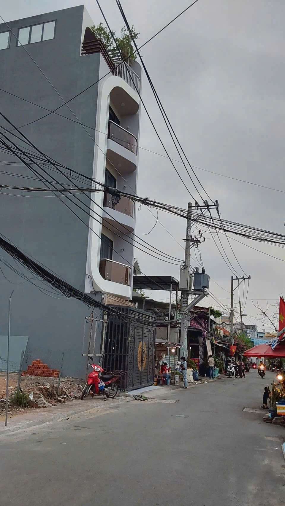 Bán đất mặt tiền Đường 1 Linh Xuân, đường 6m, sổ hồng riêng, giá 65 triệu/m²
